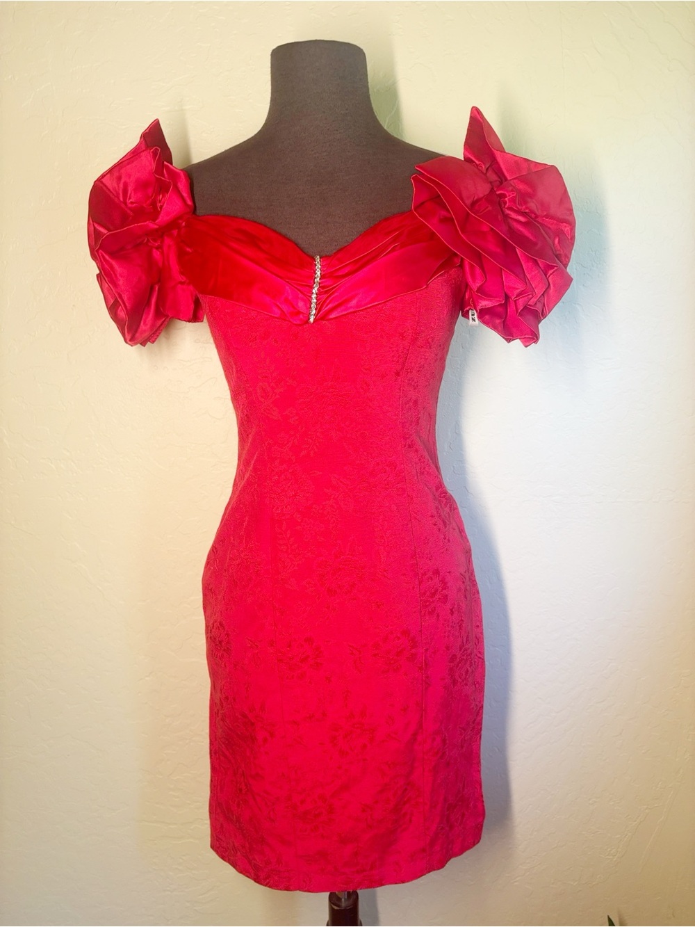 80’s Vintage Zum Zum Ruffle Puff Sleeve Dress